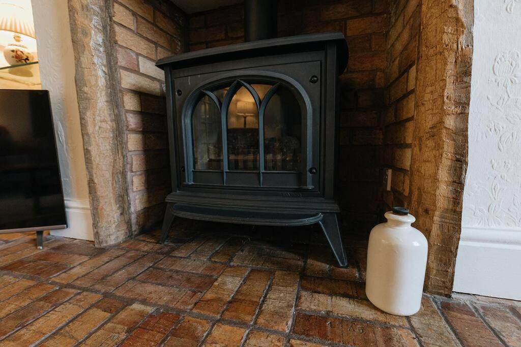 Fir Tree Cottage - Cosy 3 Bed Cottage In Penrhyn Bay With Beautiful Sea Views And Access To Snowdonia Rhôs-on-Sea Dış mekan fotoğraf