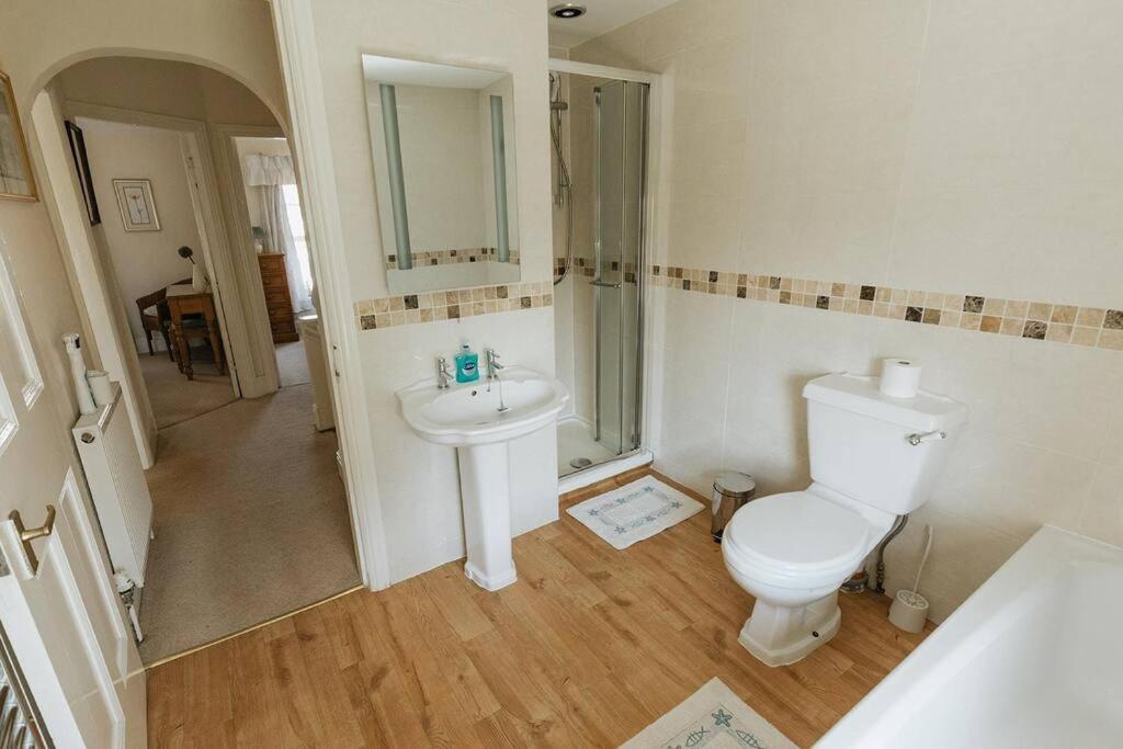 Fir Tree Cottage - Cosy 3 Bed Cottage In Penrhyn Bay With Beautiful Sea Views And Access To Snowdonia Rhôs-on-Sea Dış mekan fotoğraf