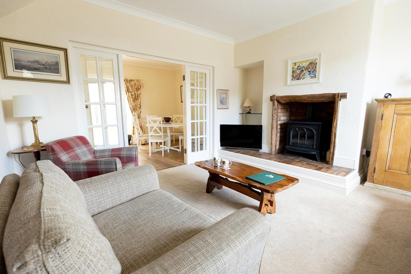 Fir Tree Cottage - Cosy 3 Bed Cottage In Penrhyn Bay With Beautiful Sea Views And Access To Snowdonia Rhôs-on-Sea Dış mekan fotoğraf